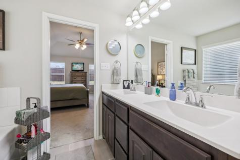 212 Magnolia Drive Azle TX 76020
