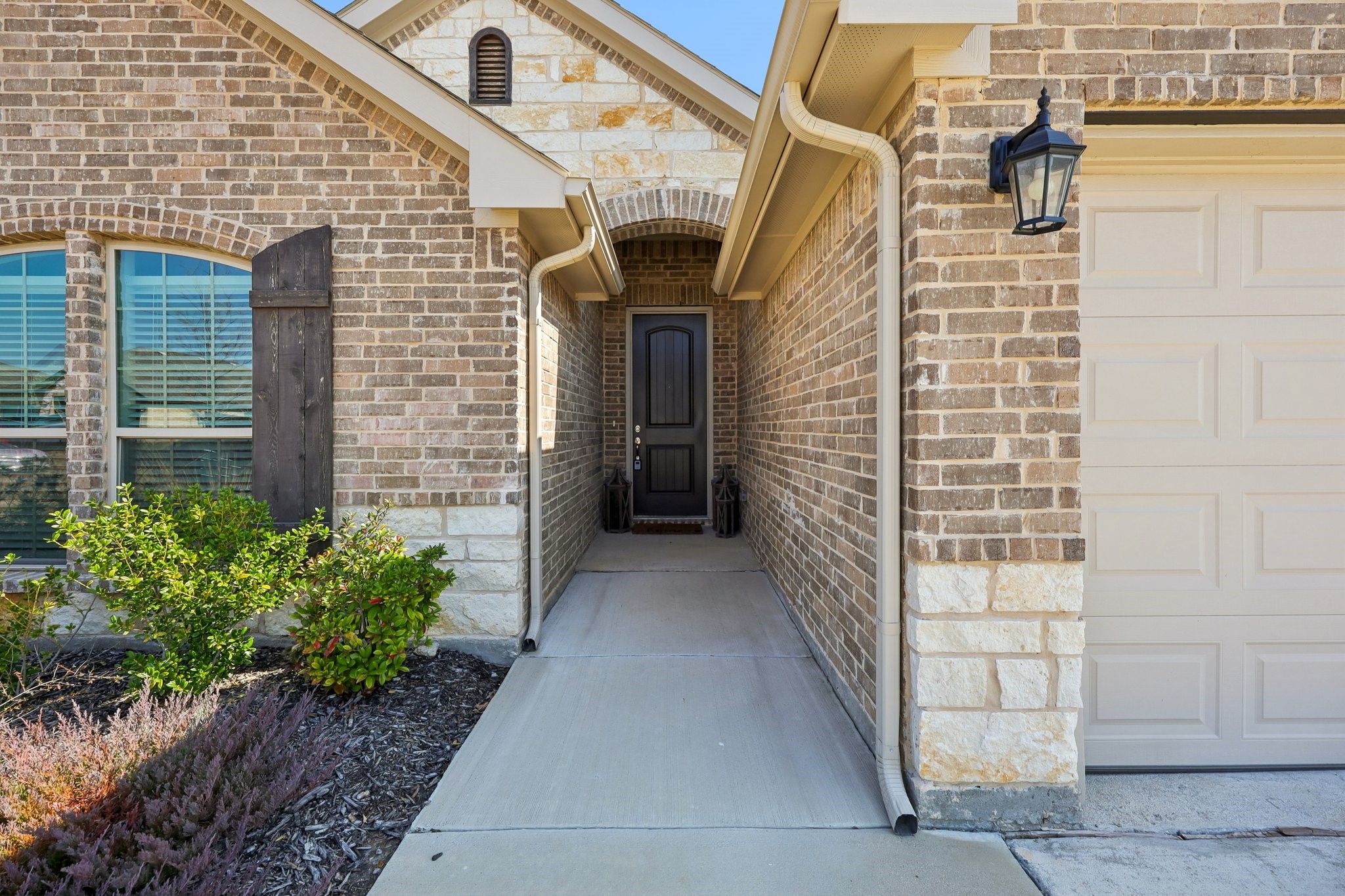 212 Magnolia Drive Azle TX 76020