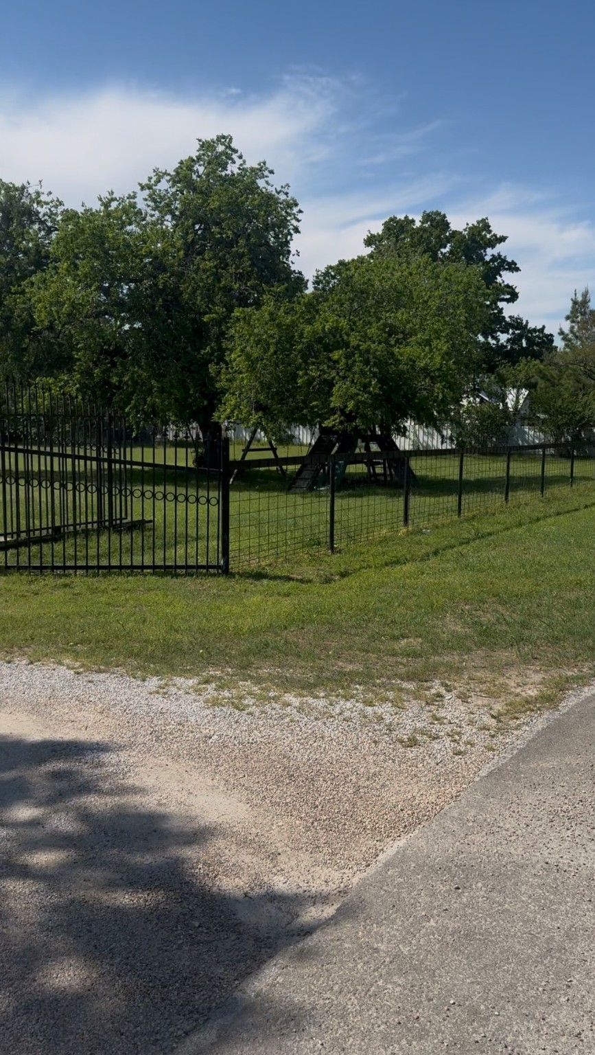 11733 Garden Grove Drive Dallas TX 75253