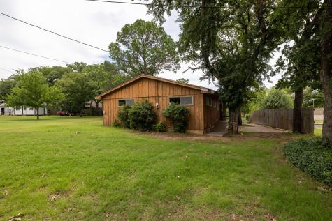 1512 Pecos Trail Court Granbury TX 76048