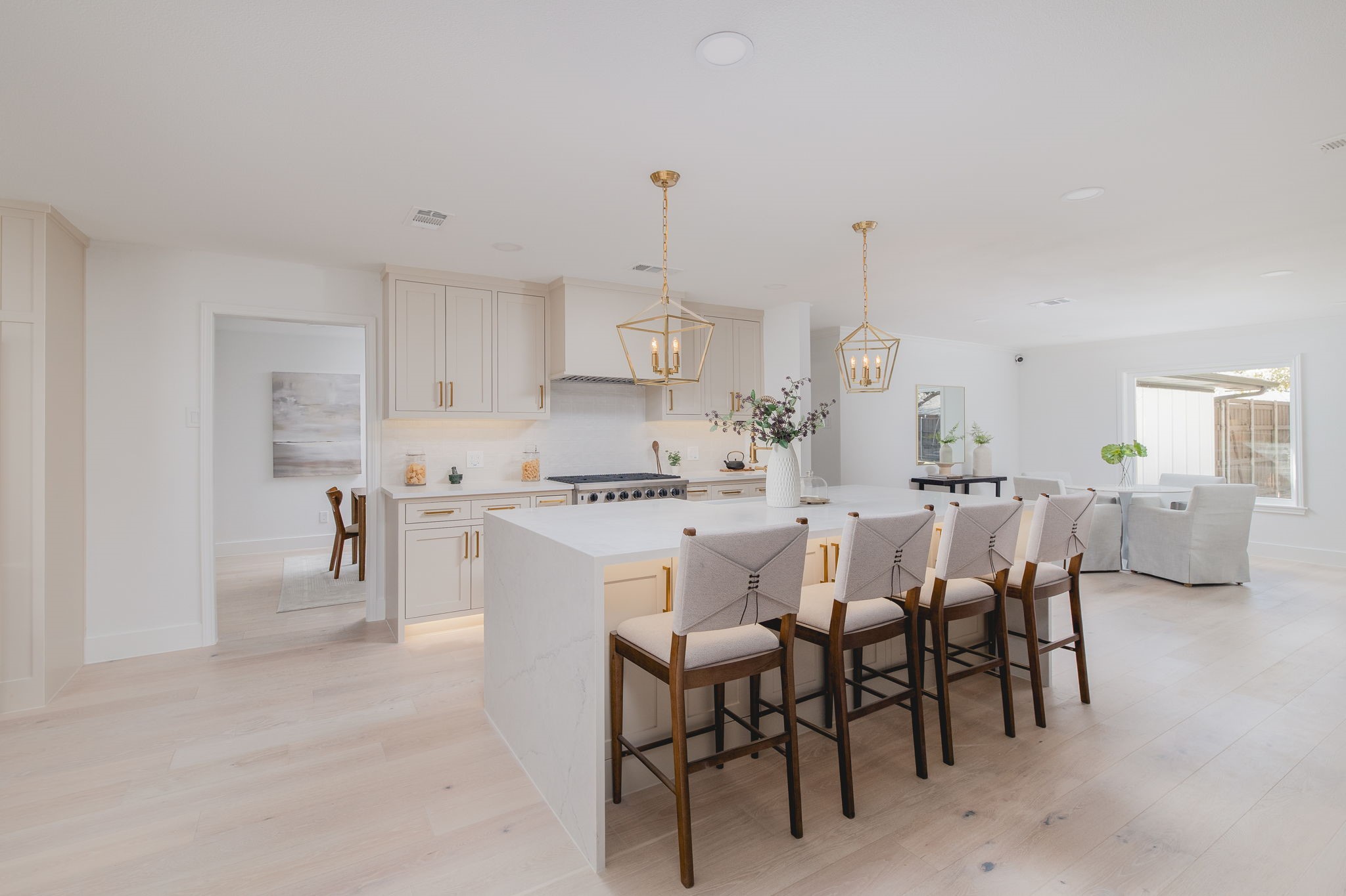 12151 Crestline Avenue Dallas TX 75244