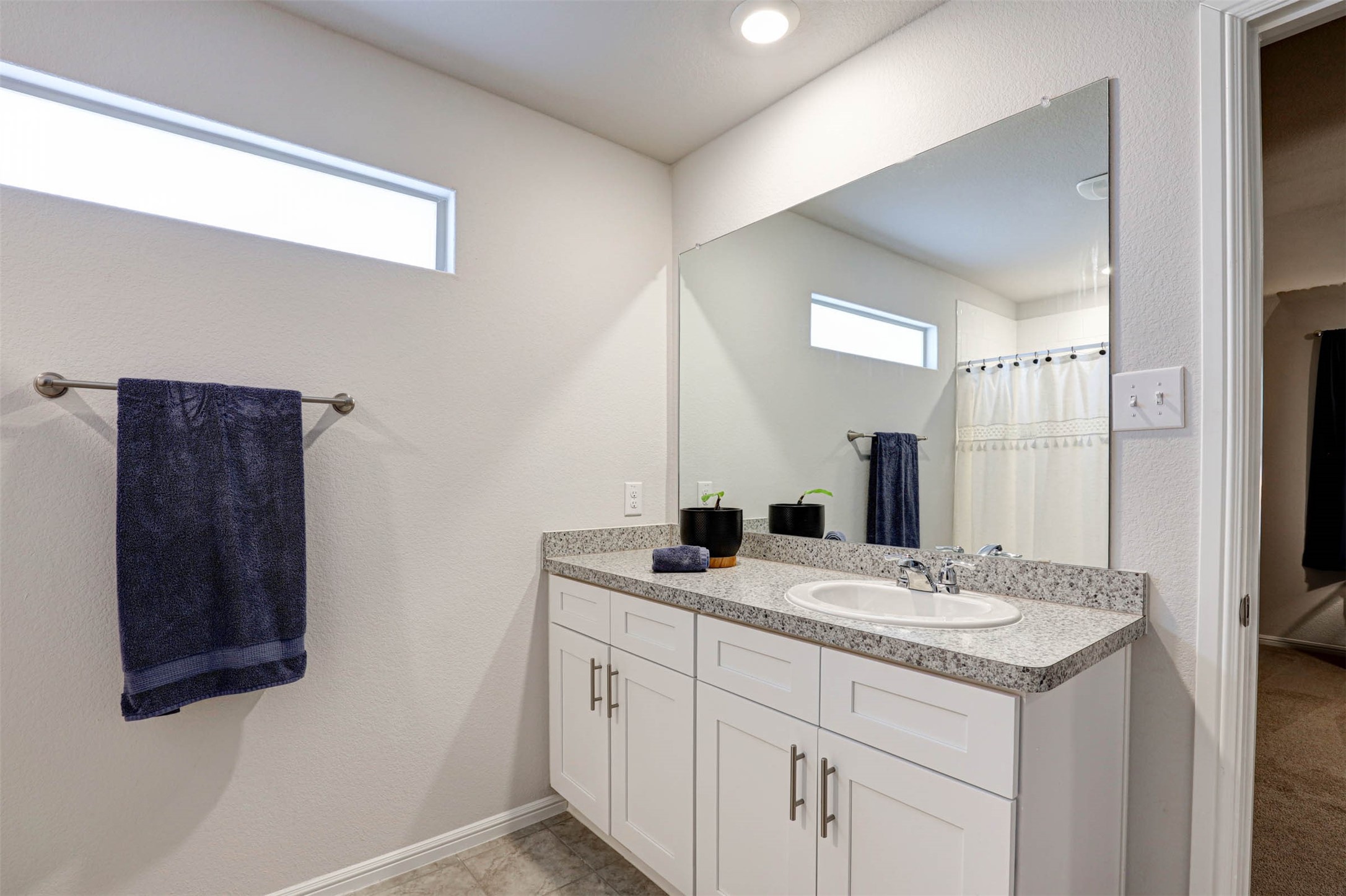 512 Amory Street Azle TX 76020