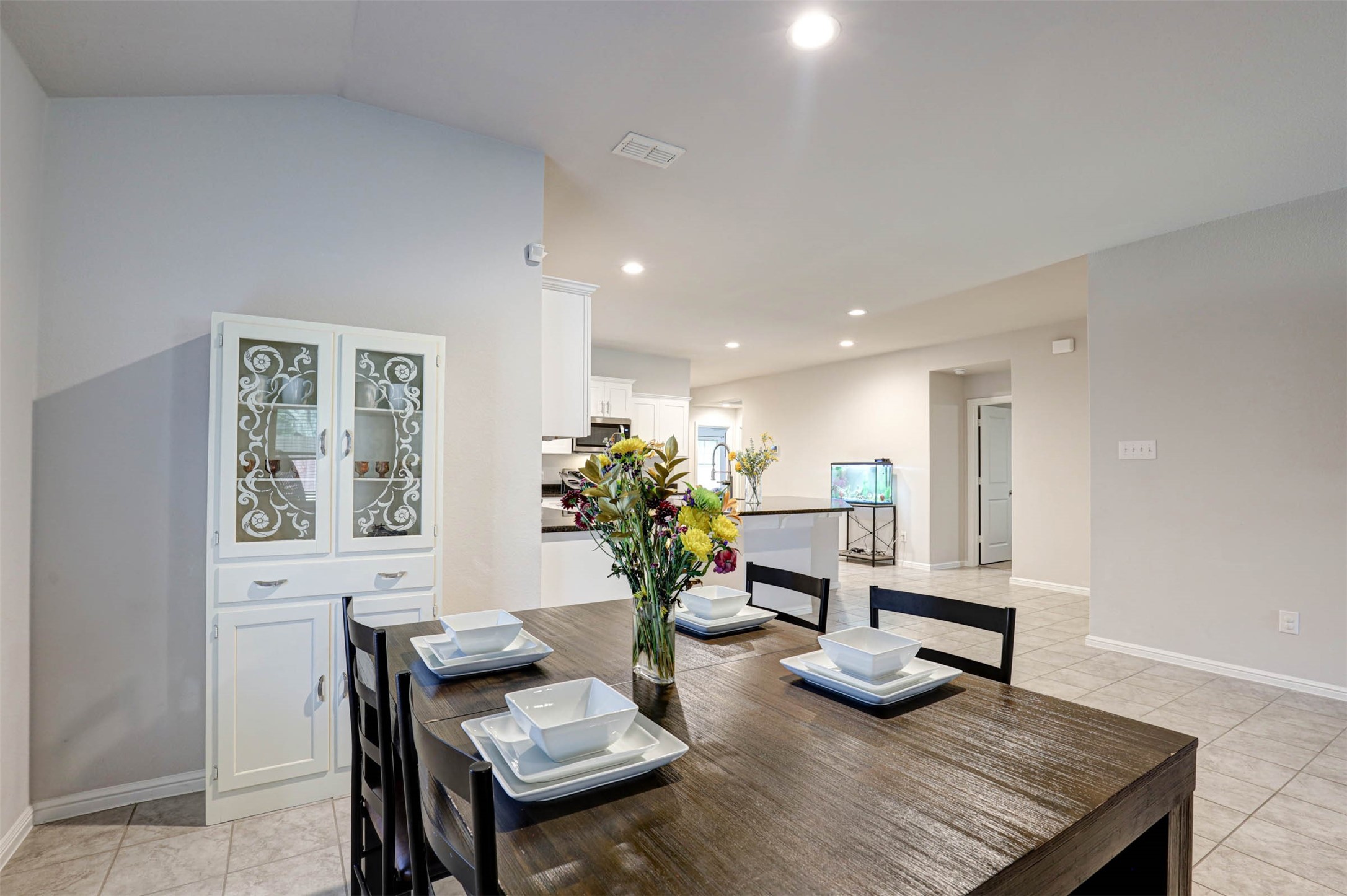 512 Amory Street Azle TX 76020