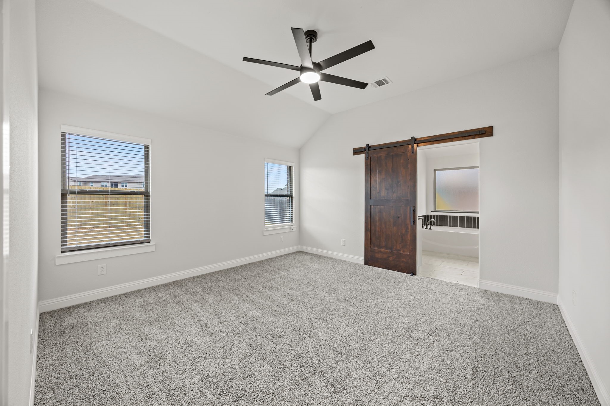 104 Maverick Trail Valley View TX 76272