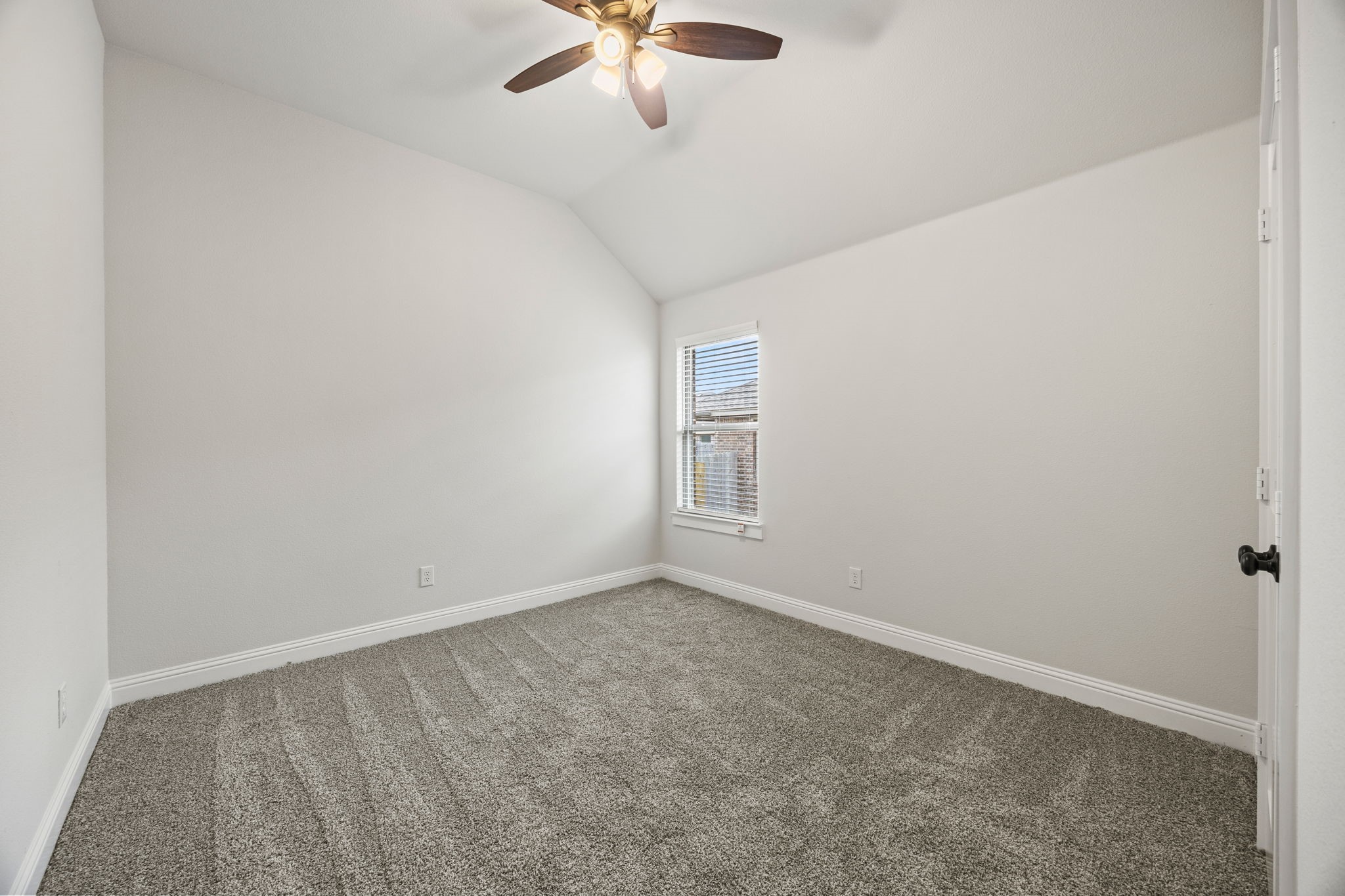 104 Maverick Trail Valley View TX 76272