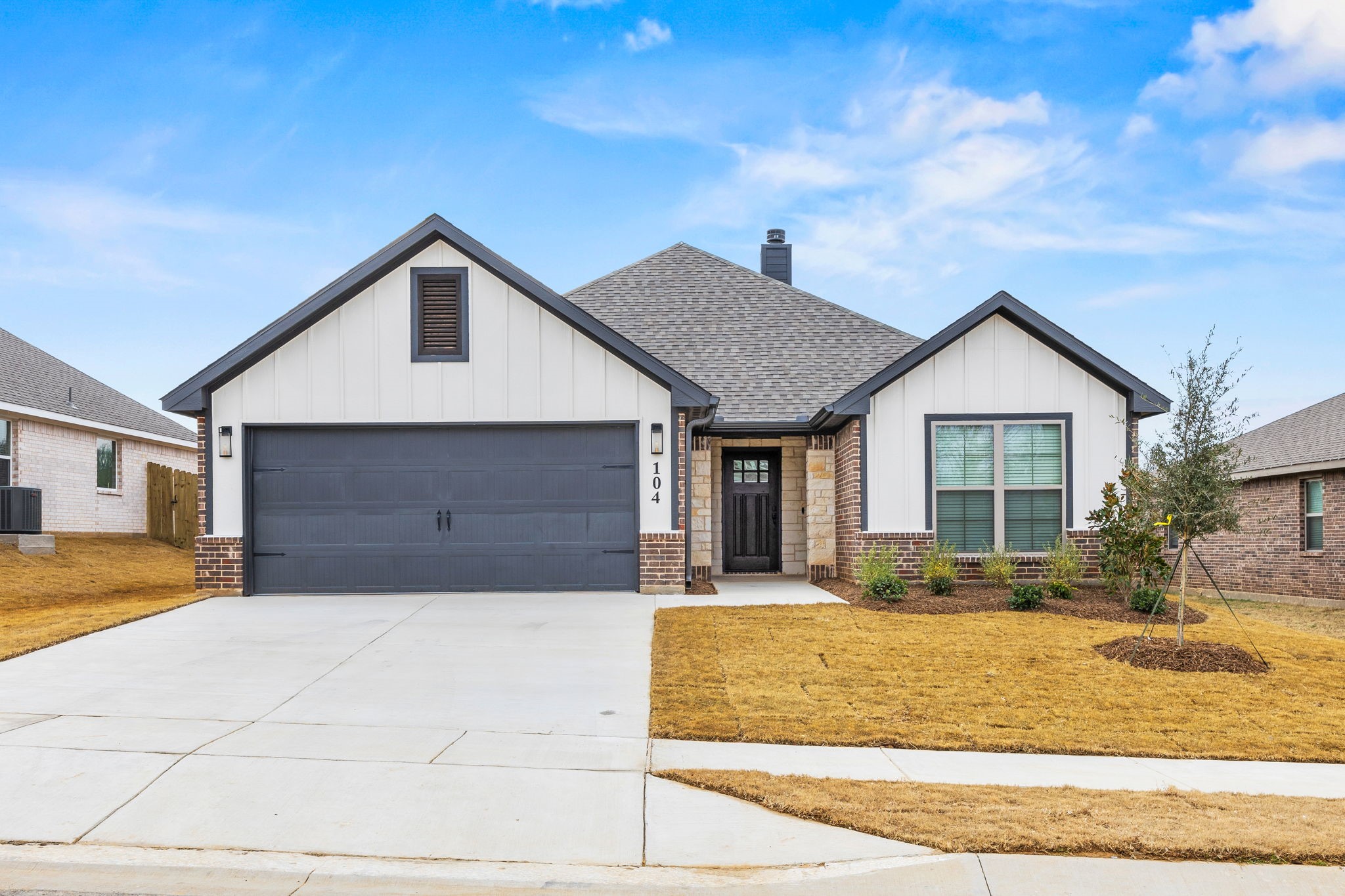 104 Maverick Trail Valley View TX 76272