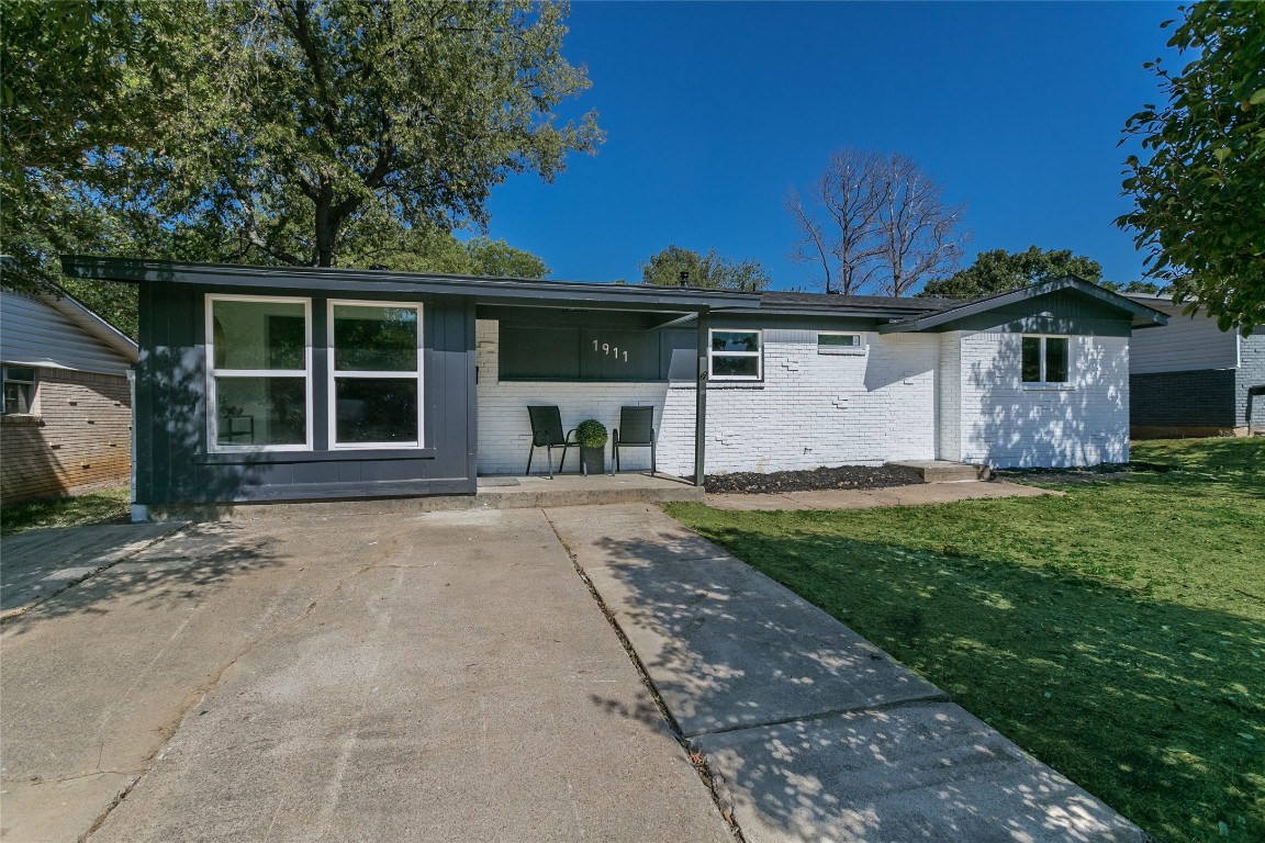 1911 Alan A Dale Road Arlington TX 76013