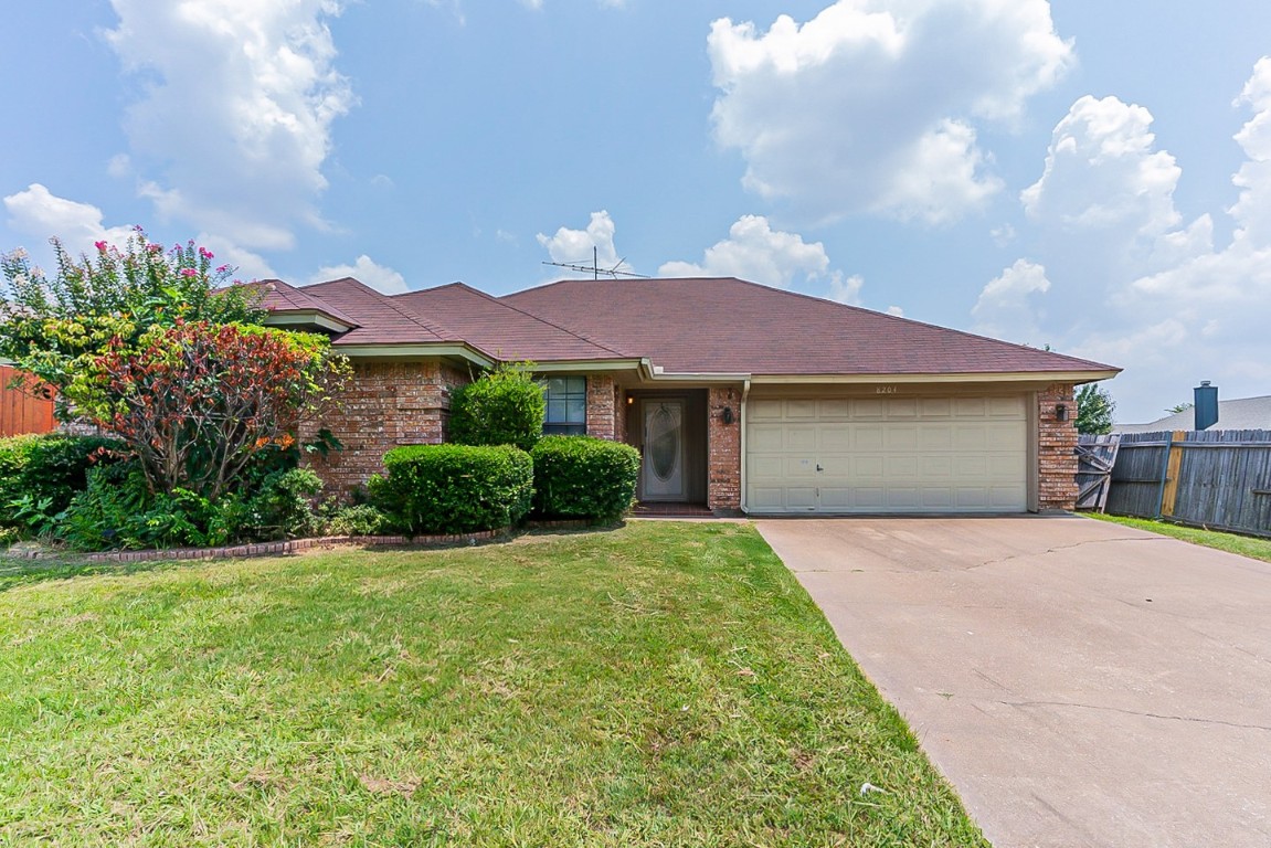 8204 Mark Lane Watauga TX 76148