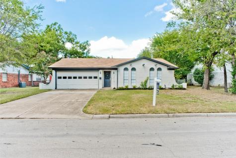 7413 Maple Drive North Richland Hills TX 76180