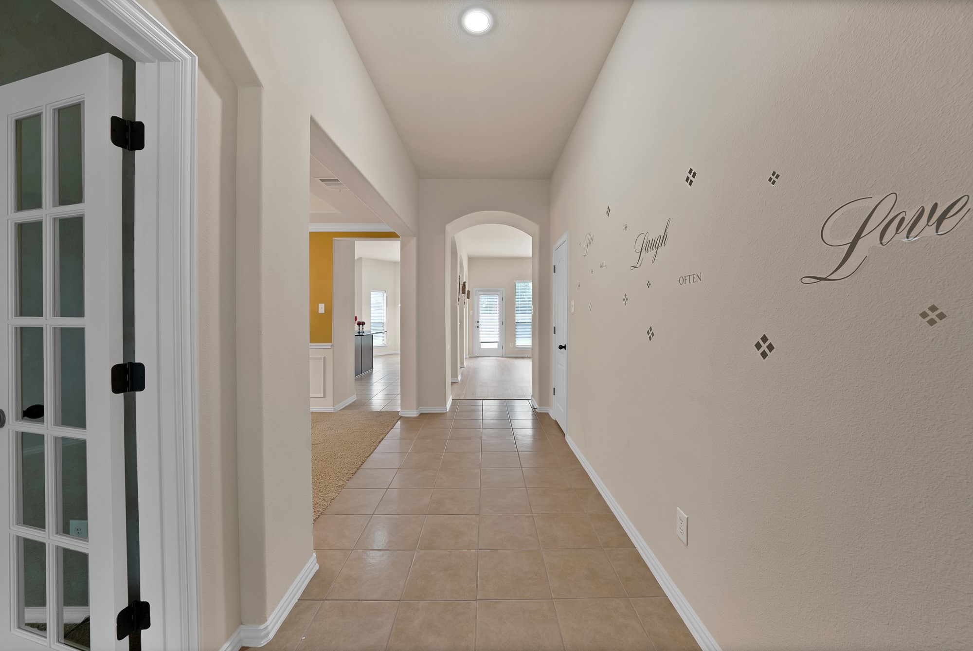 8118 La Frontera Trail Arlington TX 76002