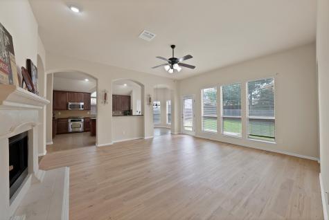 8118 La Frontera Trail Arlington TX 76002