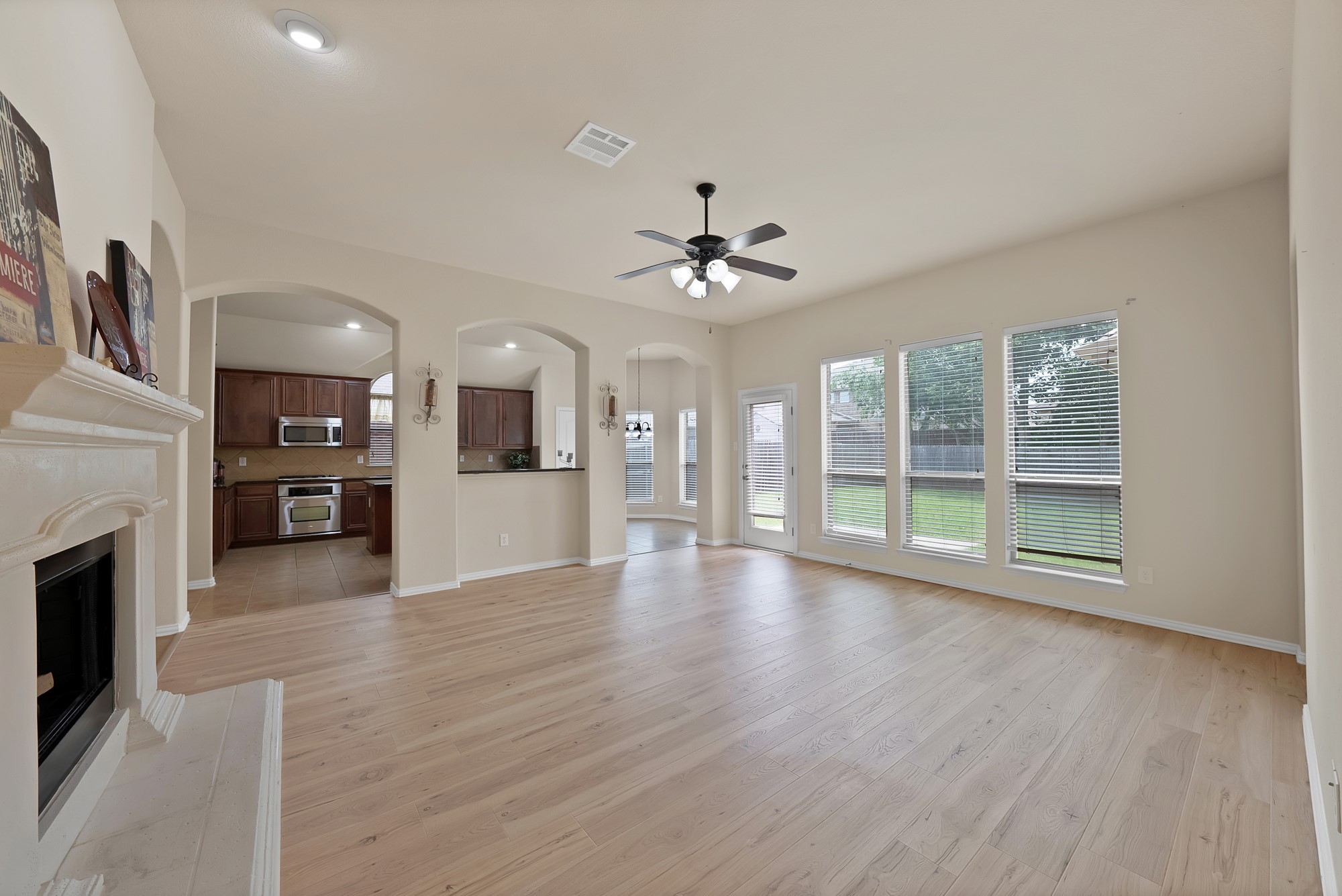 8118 La Frontera Trail Arlington TX 76002