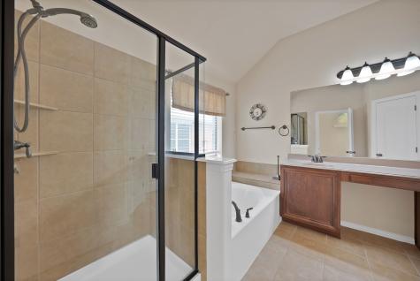 8118 La Frontera Trail Arlington TX 76002