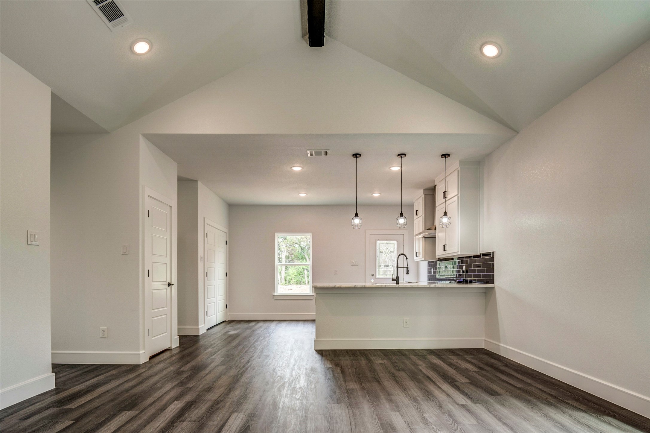 2513 Quail Run Trail Granbury TX 76048