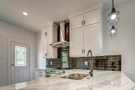 2513 Quail Run Trail Granbury TX 76048