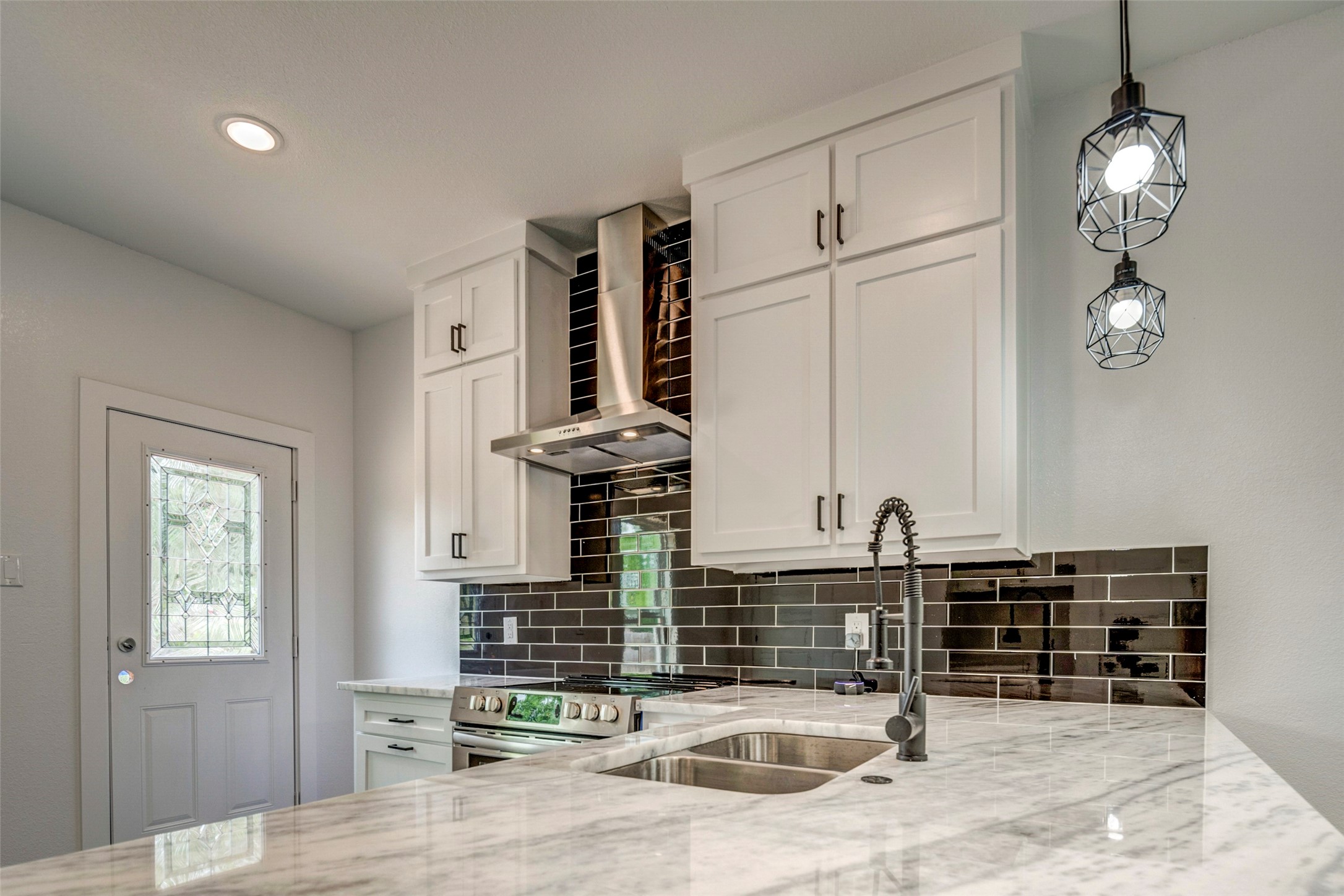 2513 Quail Run Trail Granbury TX 76048