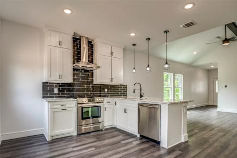 2513 Quail Run Trail Granbury TX 76048