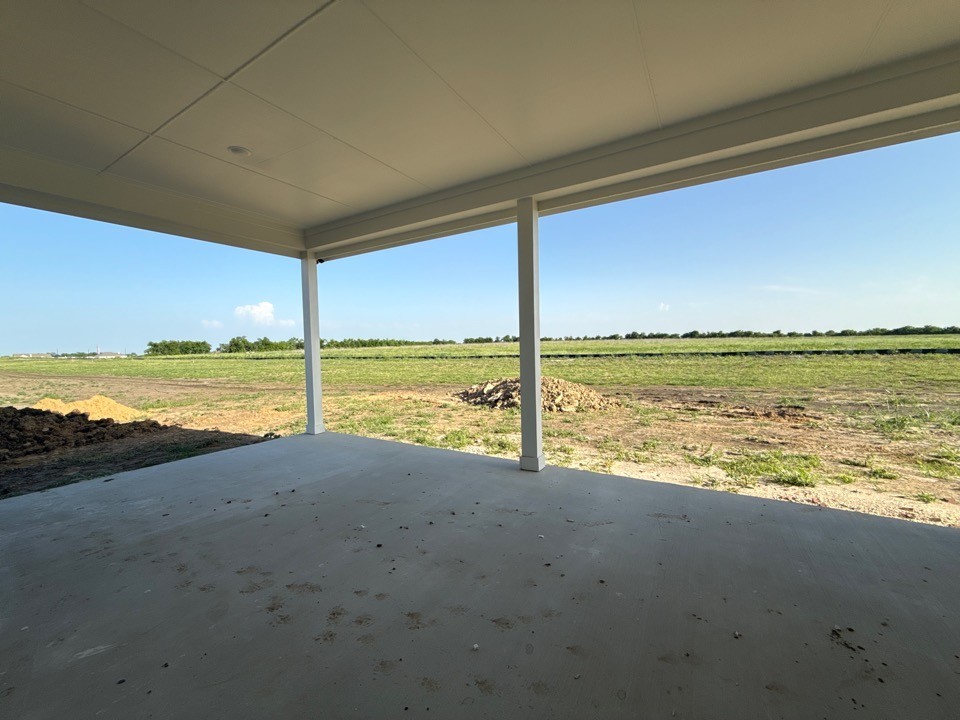 690 County Road 200 Valley View TX 76272