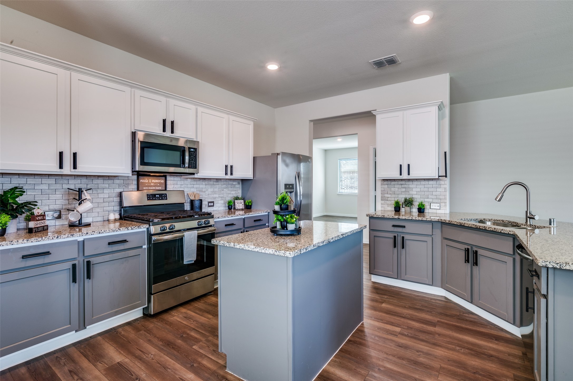 6033 Hightower Street Celina TX 76227