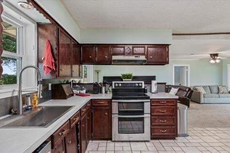 800 Vz County Road 4105 Canton TX 75103