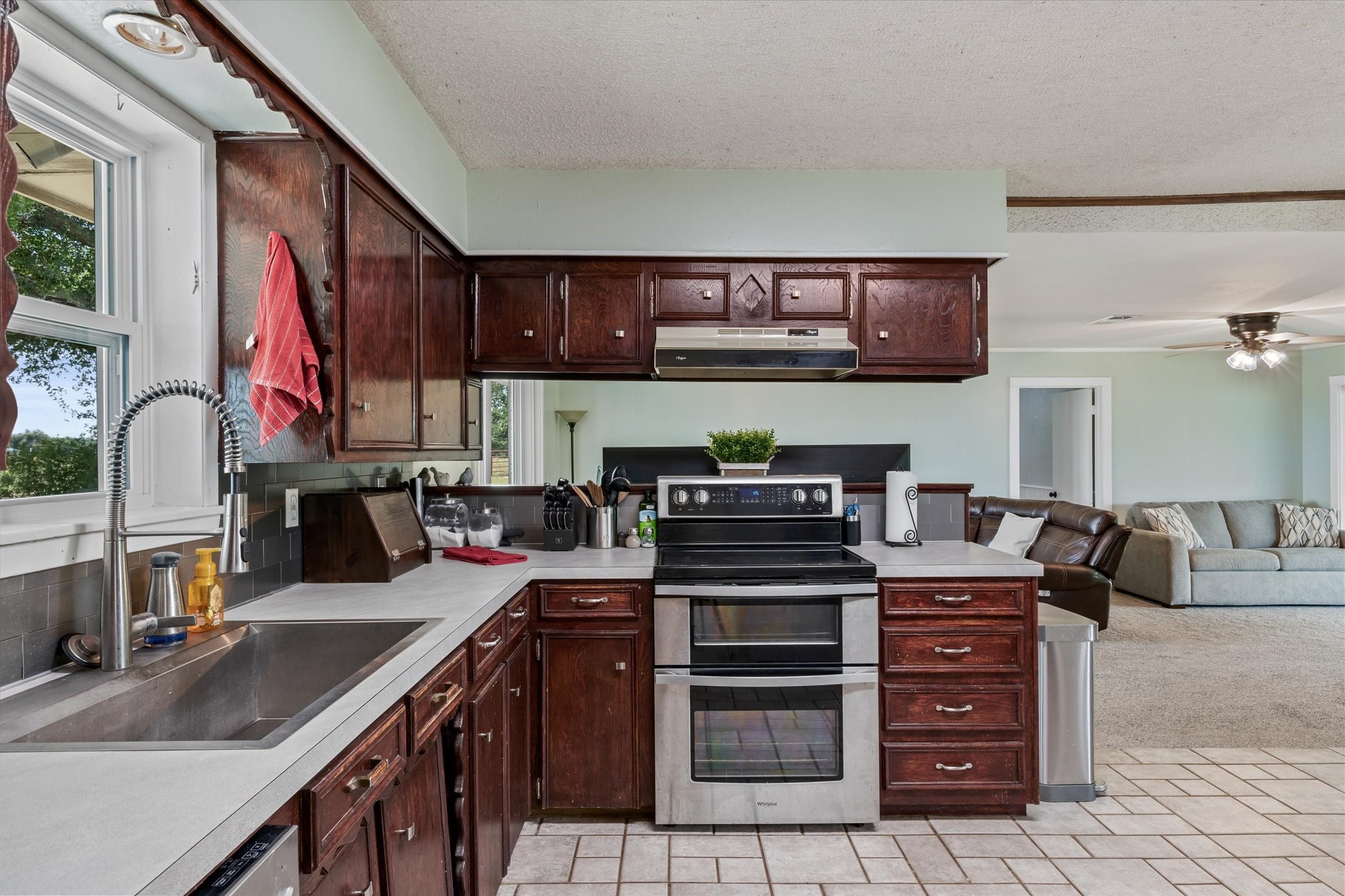 800 Vz County Road 4105 Canton TX 75103