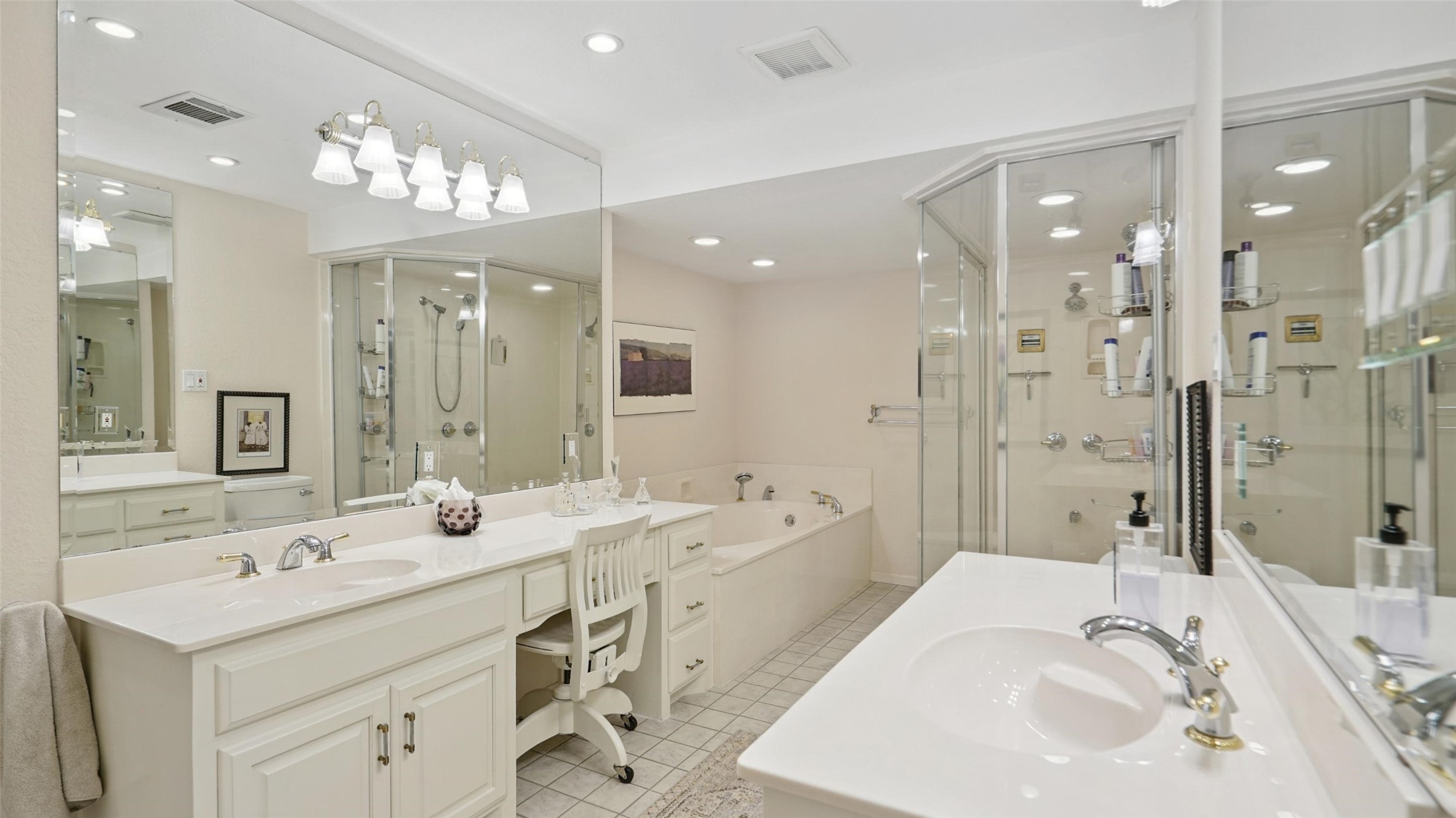 1652 Sylvan Avenue Dallas TX 75208