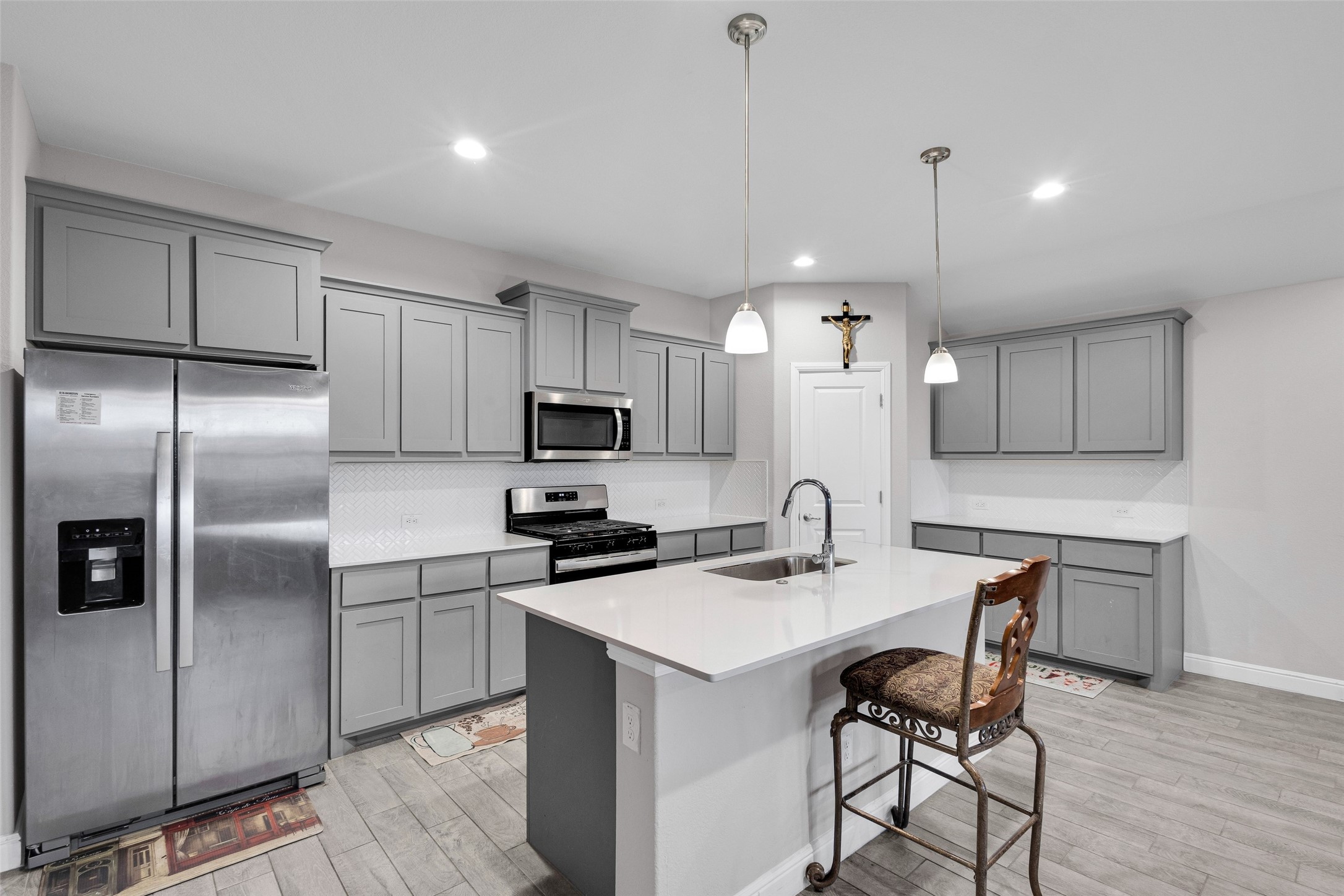 1221 Rolling Meadows Drive Cedar Hill TX 75104