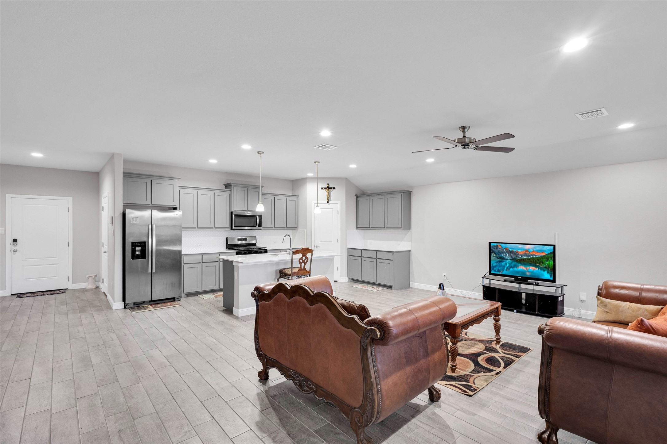 1221 Rolling Meadows Drive Cedar Hill TX 75104