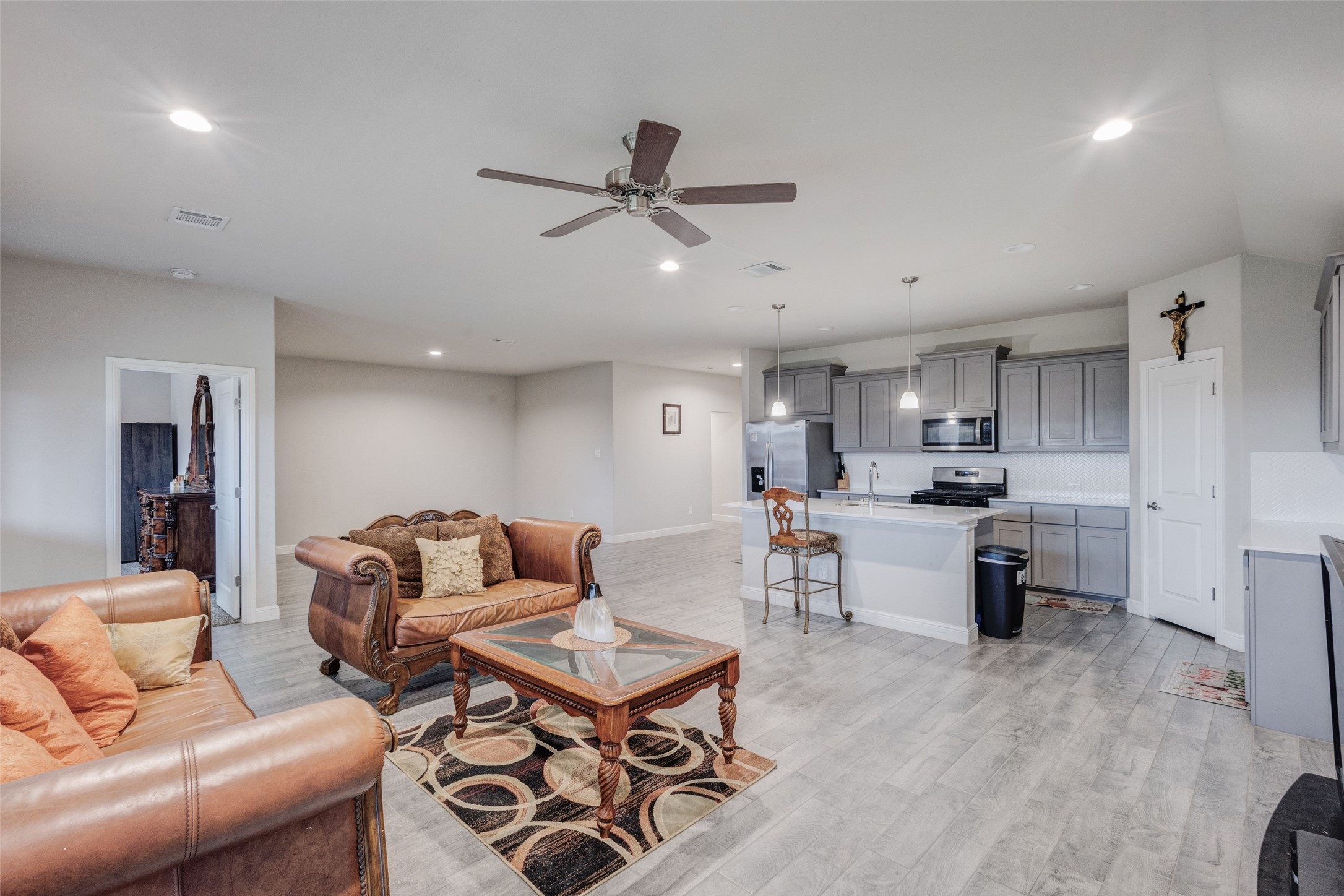 1221 Rolling Meadows Drive Cedar Hill TX 75104