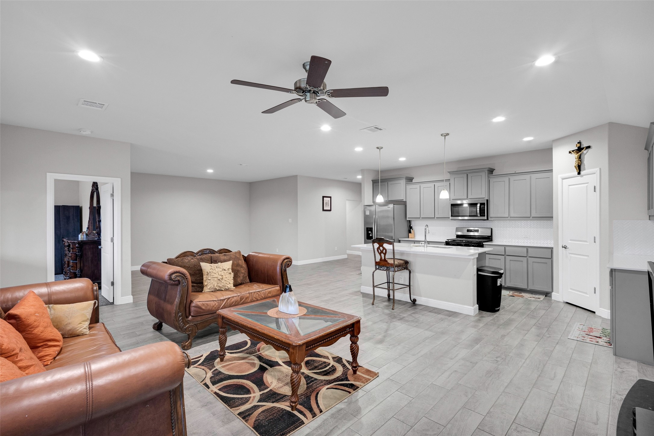 1221 Rolling Meadows Drive Cedar Hill TX 75104