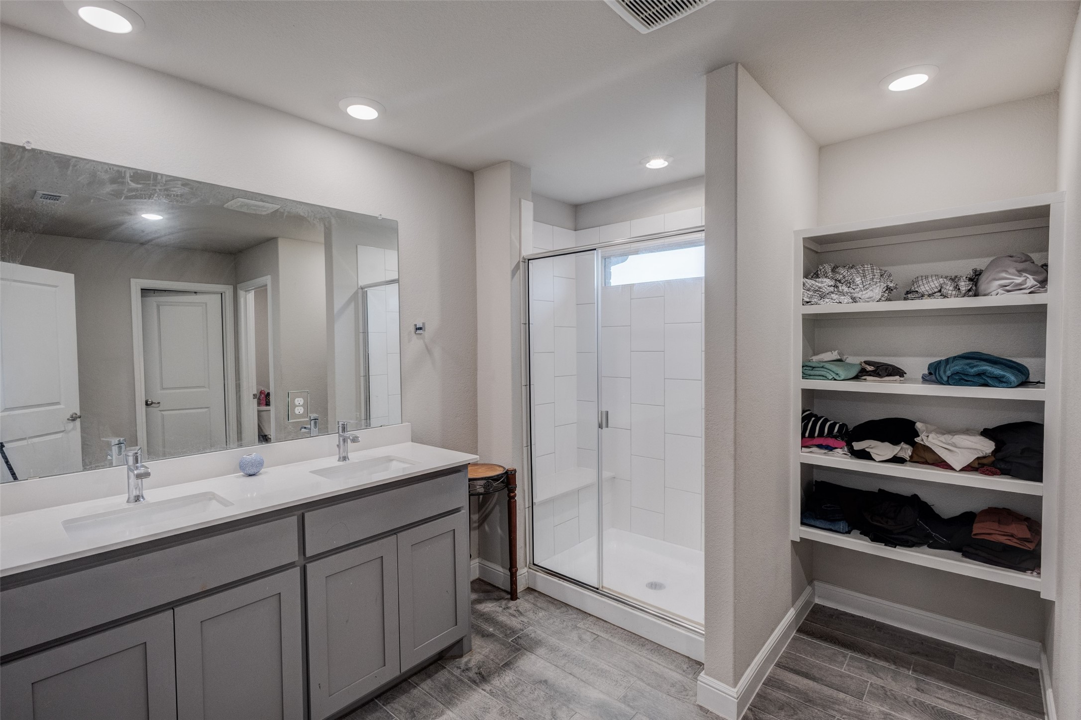 1221 Rolling Meadows Drive Cedar Hill TX 75104