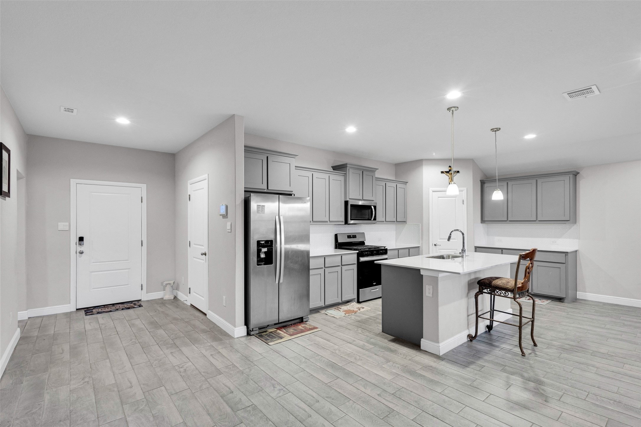 1221 Rolling Meadows Drive Cedar Hill TX 75104