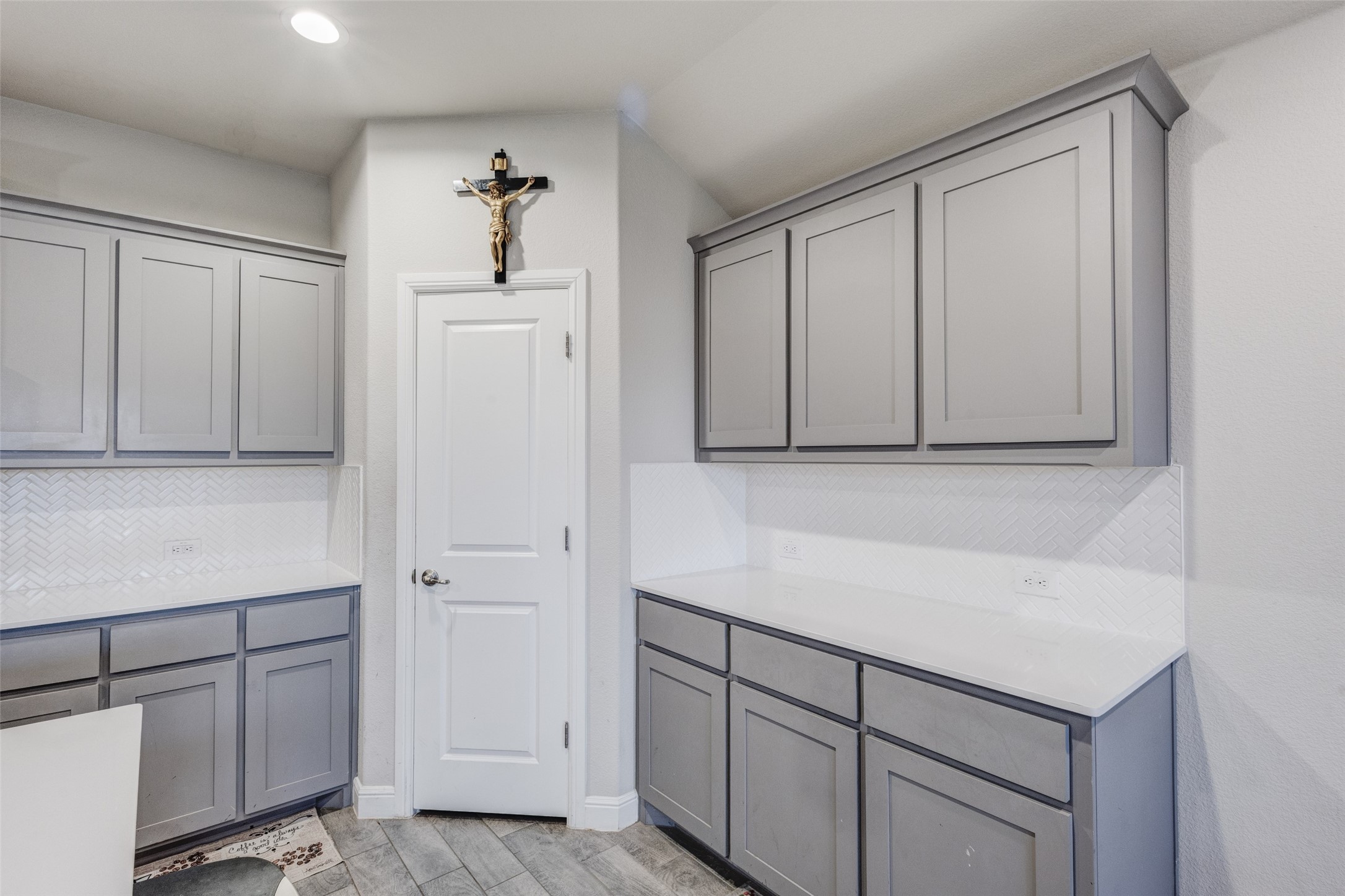 1221 Rolling Meadows Drive Cedar Hill TX 75104