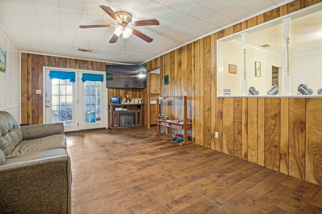 683 Us Highway 84 W Teague TX 75860
