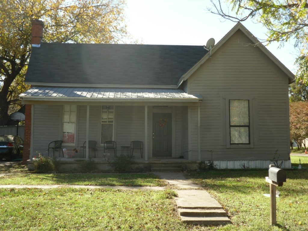 507 N Live Oak Avenue Hubbard TX 76648
