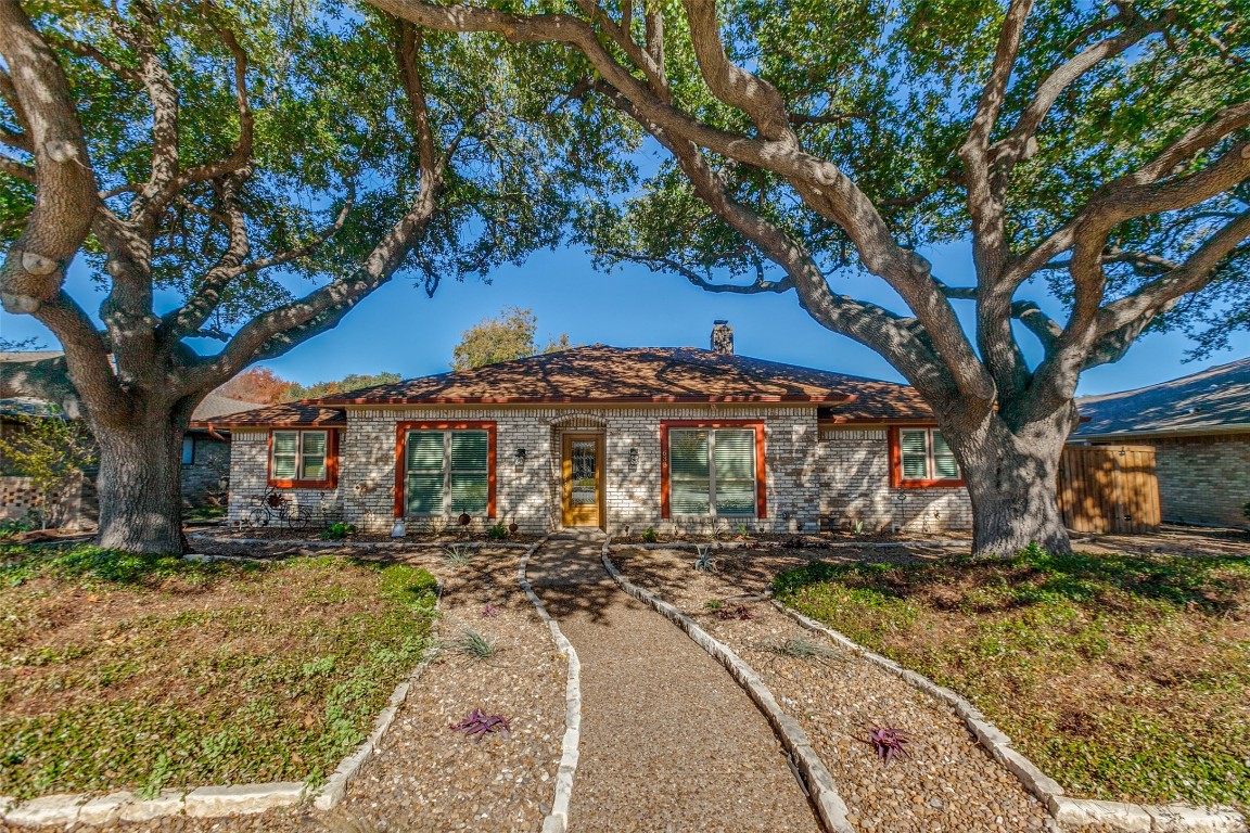 633 Wentworth Drive Richardson TX 75081