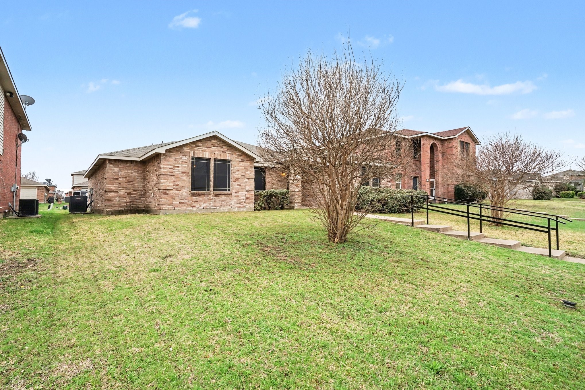 1214 April Showers Lane Lancaster TX 75134