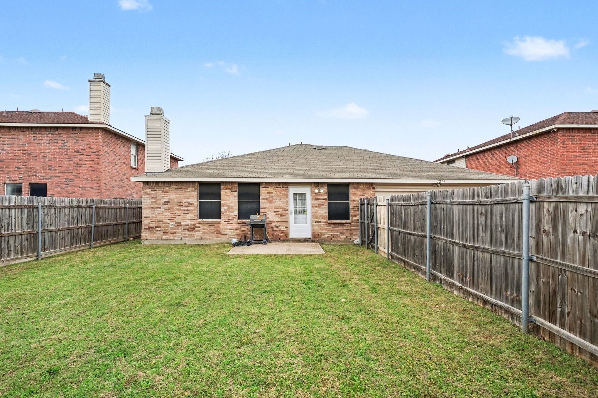 1214 April Showers Lane Lancaster TX 75134