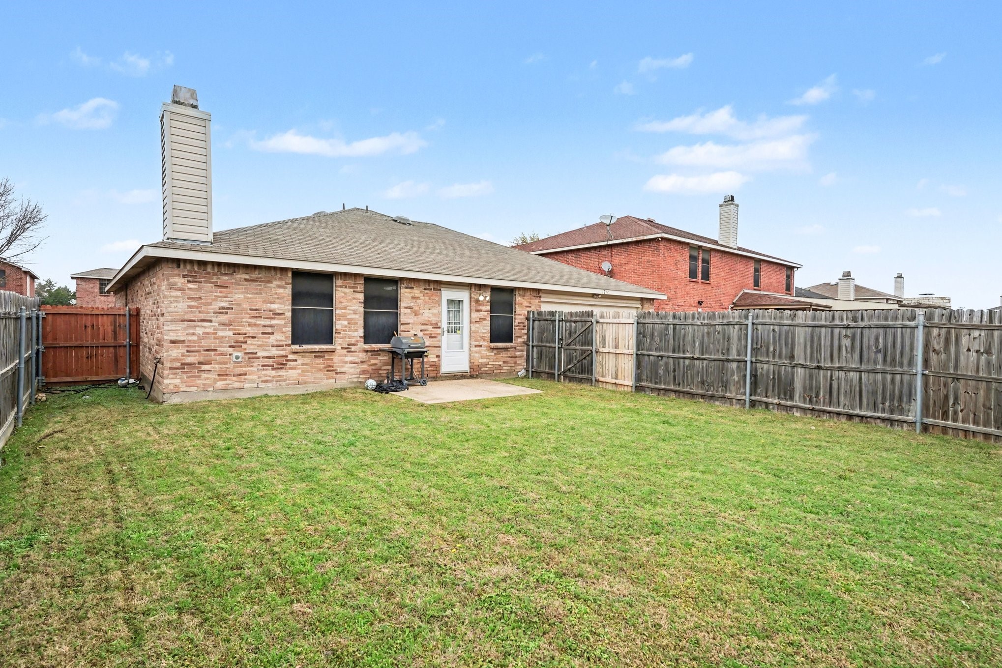 1214 April Showers Lane Lancaster TX 75134