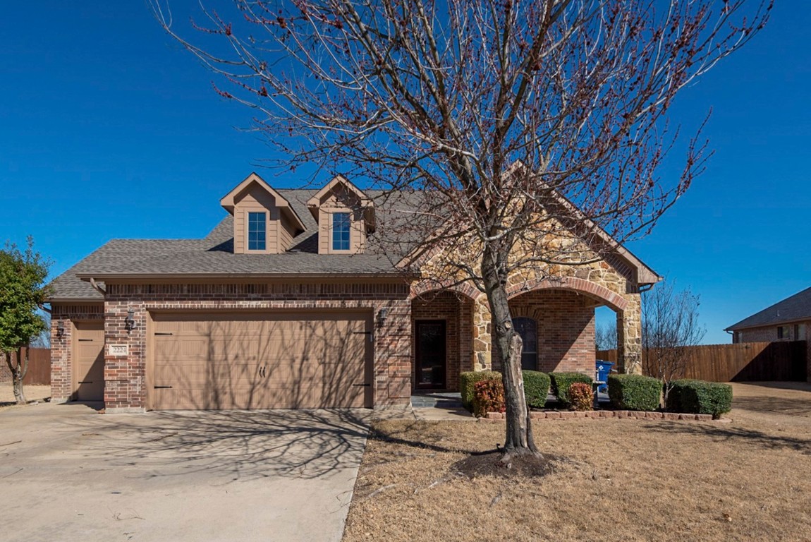 2224 Abela Drive Waxahachie TX 75165