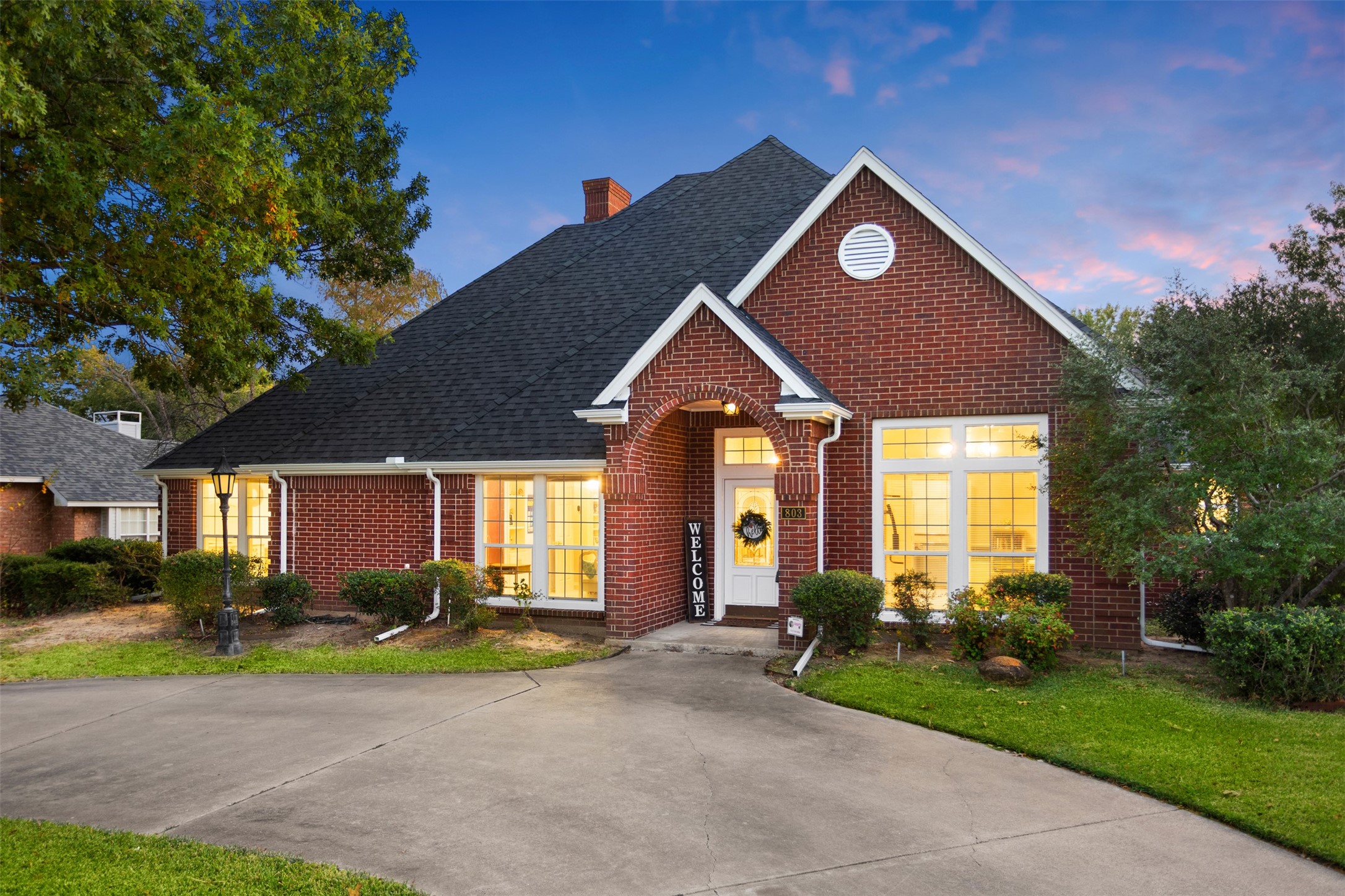 803 Williamsburg Drive Ennis TX 75119