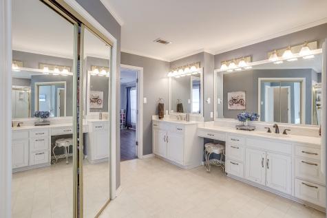 803 Williamsburg Drive Ennis TX 75119
