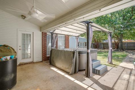 803 Williamsburg Drive Ennis TX 75119