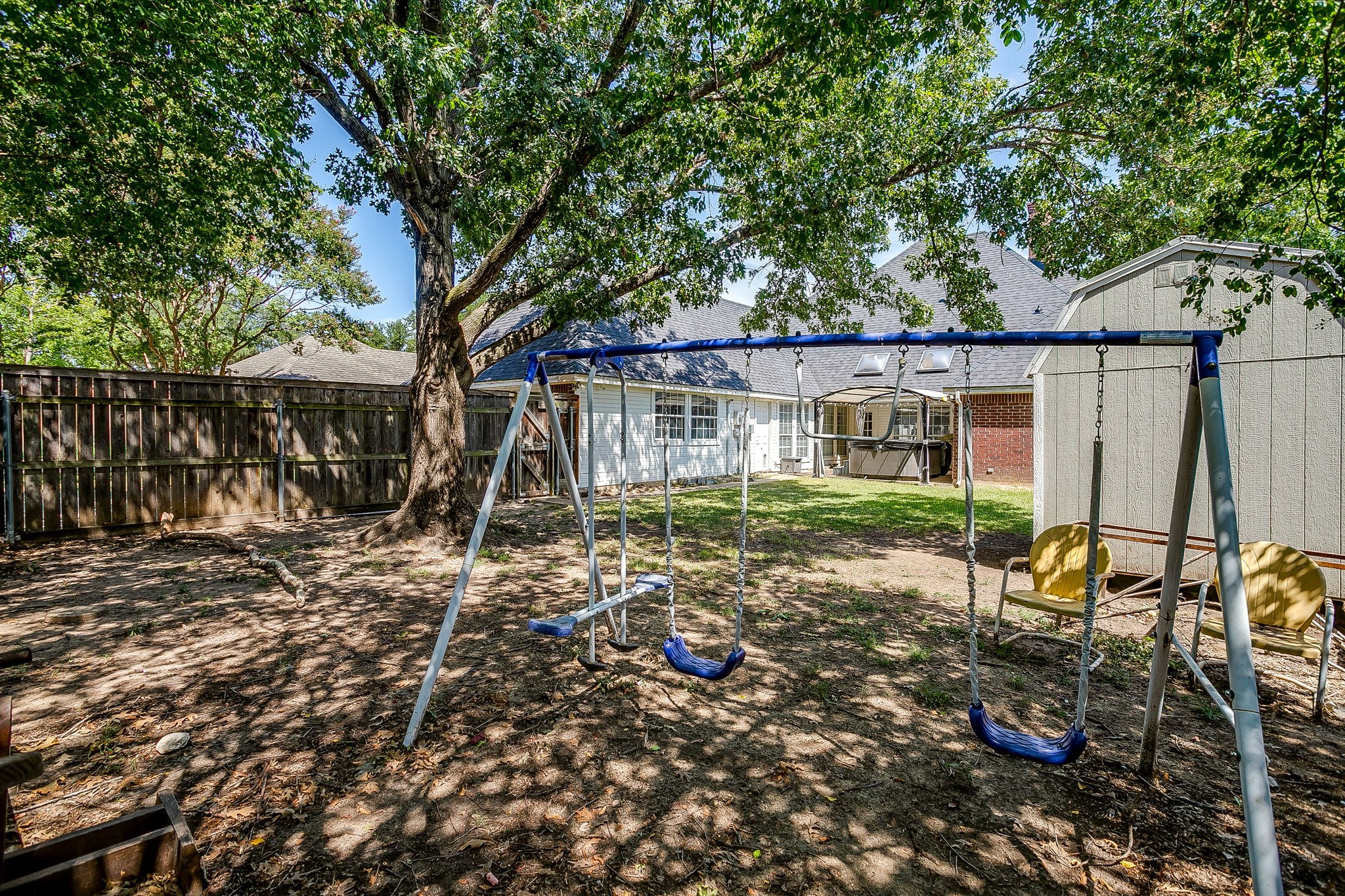 803 Williamsburg Drive Ennis TX 75119