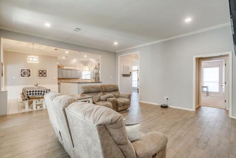 803 Williamsburg Drive Ennis TX 75119