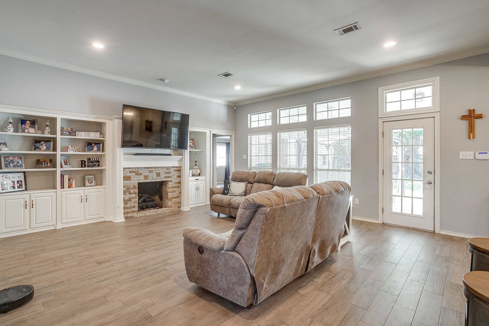803 Williamsburg Drive Ennis TX 75119