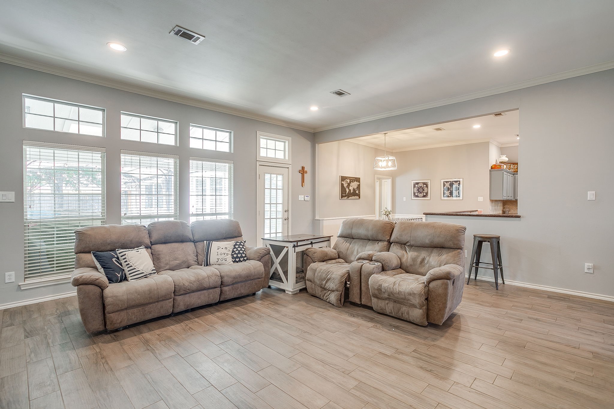 803 Williamsburg Drive Ennis TX 75119