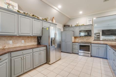 803 Williamsburg Drive Ennis TX 75119