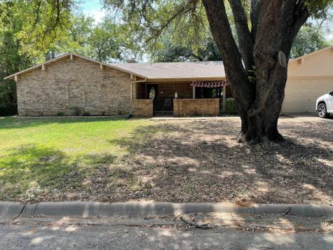 216 Woodlawn Drive Keene TX 76059
