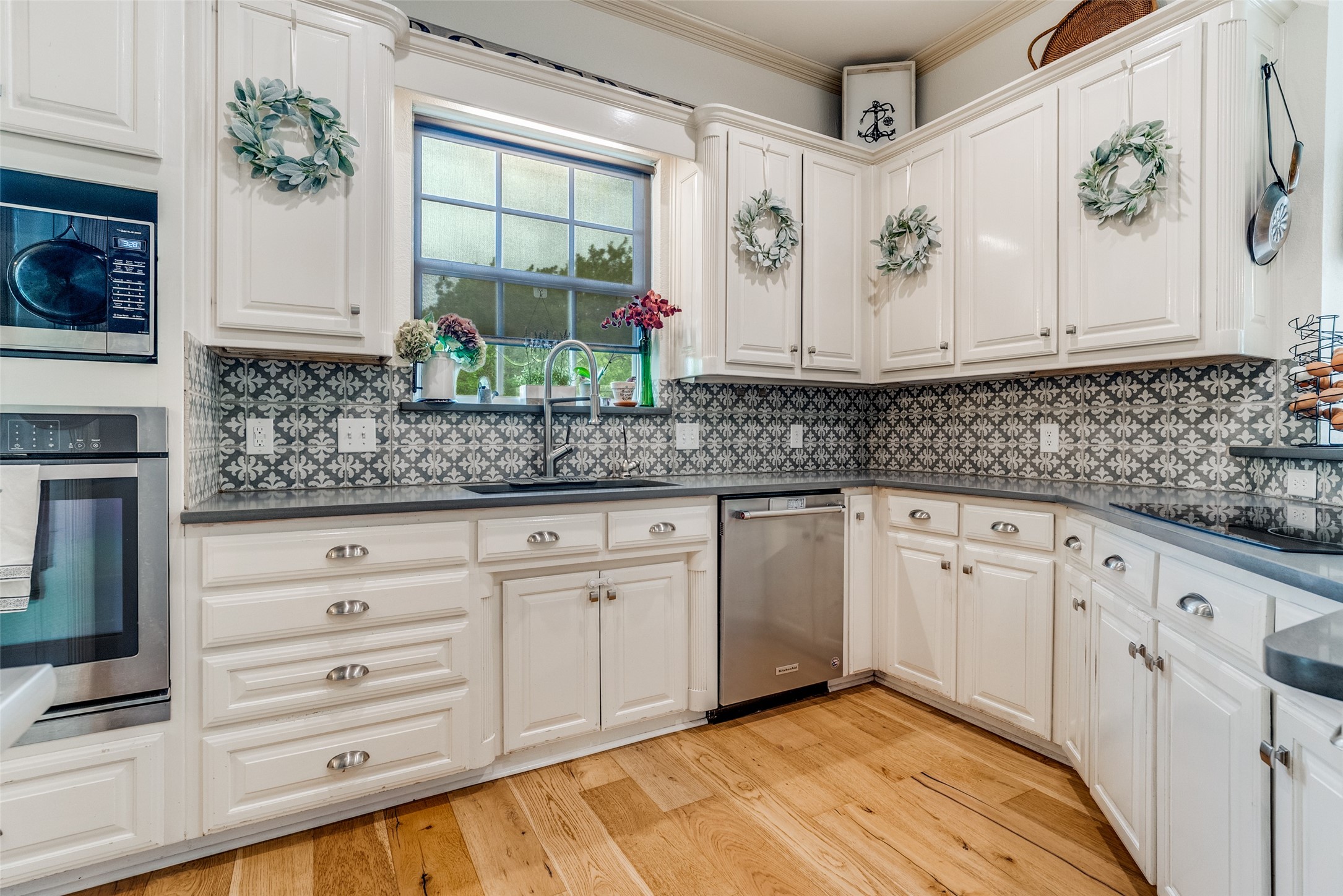 105 Derek Drive Hudson Oaks TX 76087
